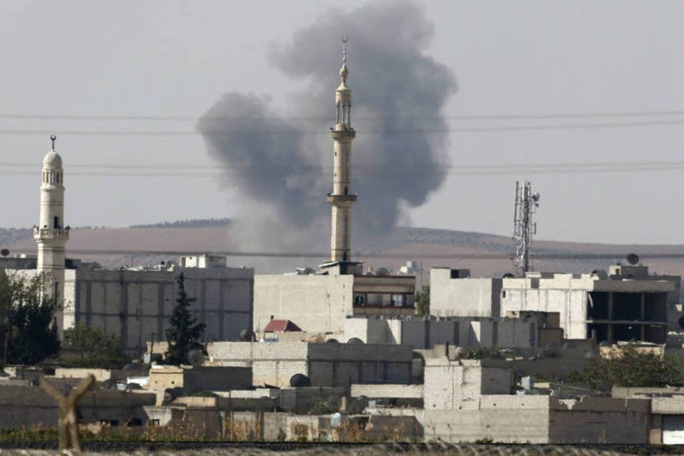 Bombardeios e conflitos deixam 57 mortos em Kobani