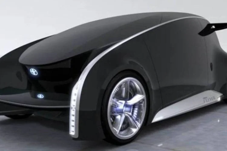 O Fun Vehicle interactive internet, da Toyota, é um carro equipado com um sistema de conectividade com o telefone celular semelhante ao de uma rede social (Divulgação)