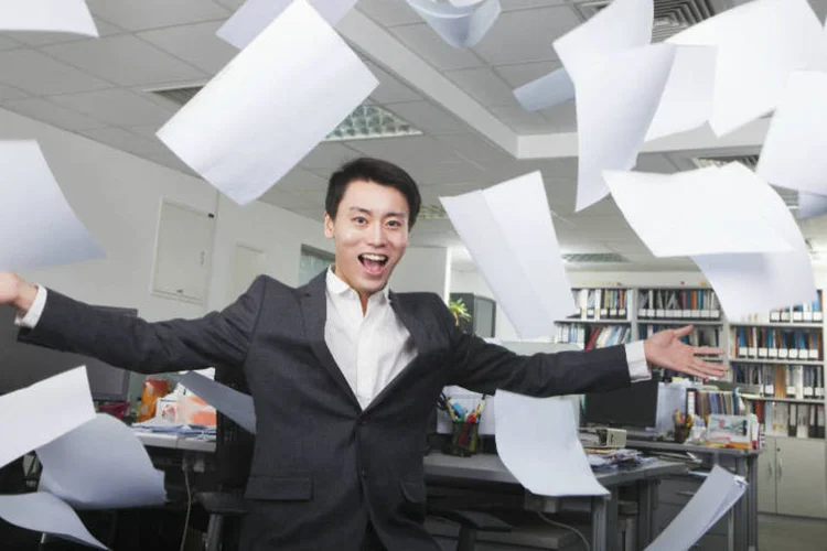 Saindo do emprego: não são poucos os casos de funcionários que largaram o emprego para empreender (Foto/Thinkstock)