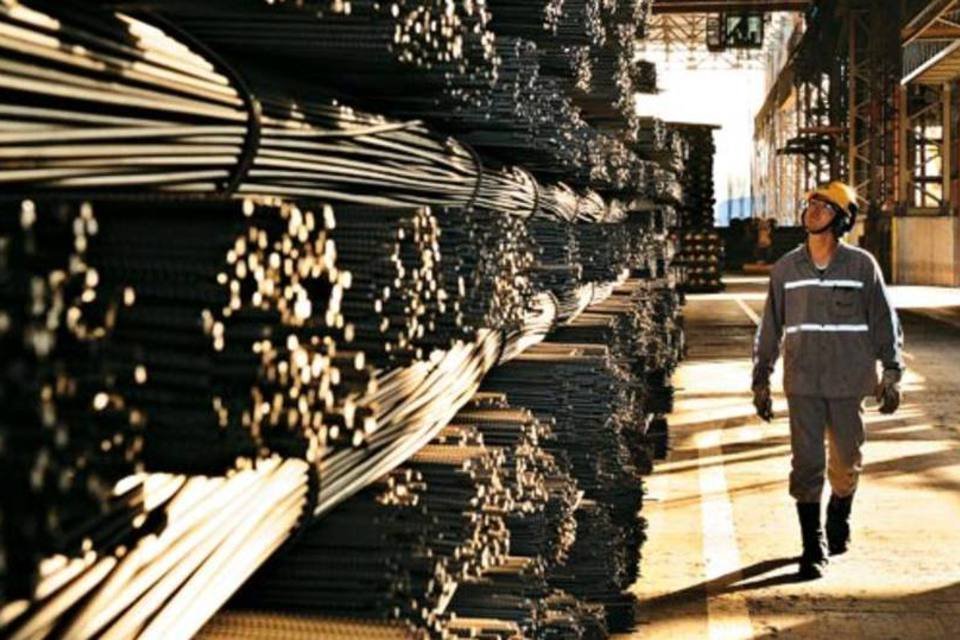 Gerdau espera retomada de mercado brasileiro só em 2016
