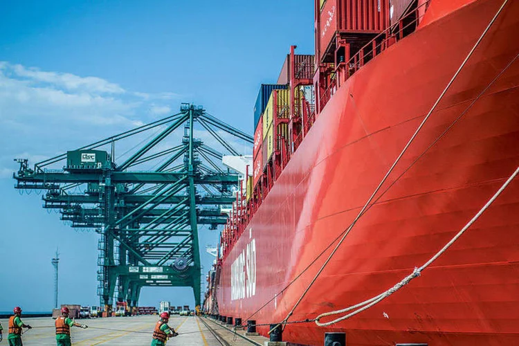 Porto de Itapoá, ao norte do litoral catarinense: oportunidades de trabalho (Jonne Roriz / Divulgação)