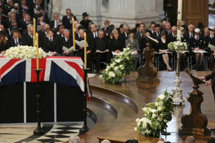 O primeiro-ministro britânico David Cameron discursa durante funeral de Margaret Thatcher na Catedral de São Paulo, em Londres (REUTERS/Christopher Furlong)