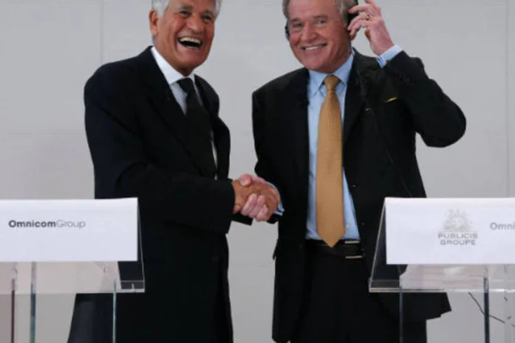 Maurice Levy, do Publicis, e John Wren, do Omnicom Group, durante entrevista coletiva para o anúncio da fusão entre as empresas de publicidade (REUTERS / Christian Hartmann)