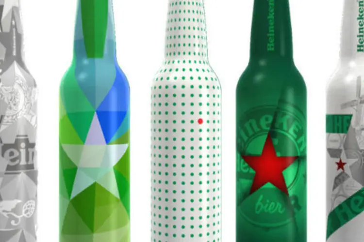 Future Bottle Design Challenge 2013, da Heineken, com as garrafas finalistas (Divulgação)