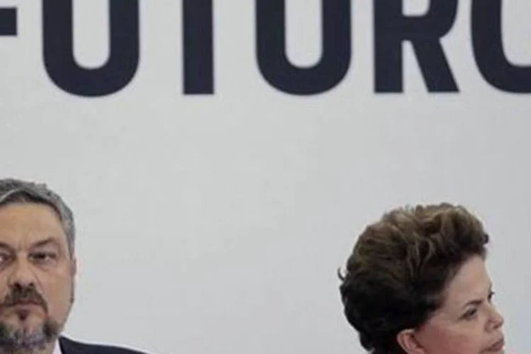 Pressão após saída de Palocci pode deixar Dilma Rousseff prejudicada no governo (Ueslei Marcelino/Reuters)