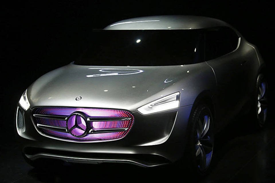 Mercedes-Benz mostra carro com motor a hidrogênio