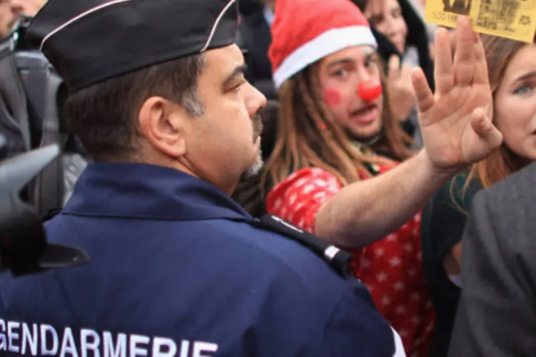 No total, a Polícia francesa deteve 13 cidadãos espanhóis nas manifestações contra a cúpula do G20 (Christopher Furlong/Getty Images)