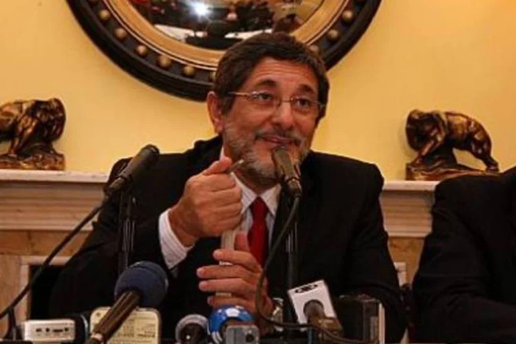 O presidente da Petrobras, Sérgio Gabrielli, em entrevista coletiva, em Nova York (.)