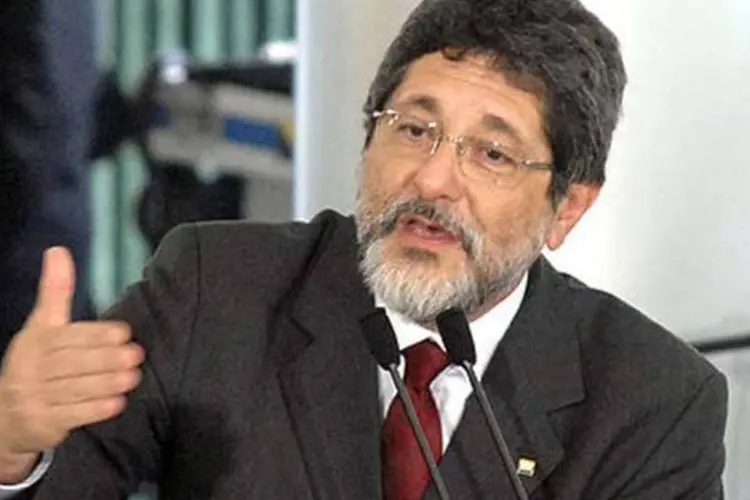 
	Jos&eacute; S&eacute;rgio Gabrielli: o presidente da Petrobras informou, por meio da assessoria, que n&atilde;o v&ecirc; &quot;ilegalidade&quot; na nomea&ccedil;&atilde;o do seu primo, que &eacute; uma &quot;pessoa experiente&quot;
 (Wikimedia Commons/EXAME.com)