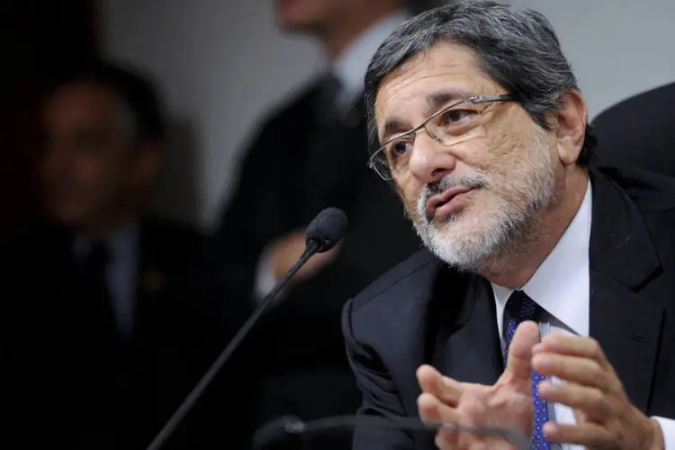
	CPI da Petrobras ouve S&eacute;rgio Gabrielli por esclarecimentos sobre a compra da refinaria de Pasadena
 (Pedro França/Agência Senado)