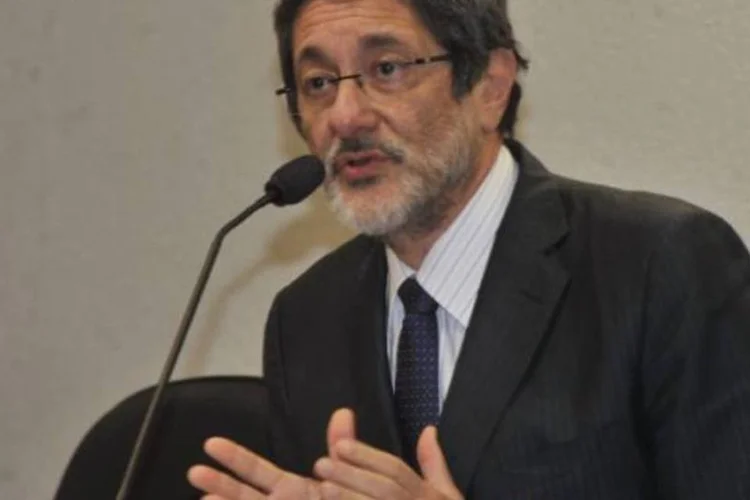 Segundo Gabrielli, a companhia atingiu seu limite de capacidade da produção de gasolina, gás, diesel e nafta, o que forçou o aumento das importações (José Cruz/ABr)