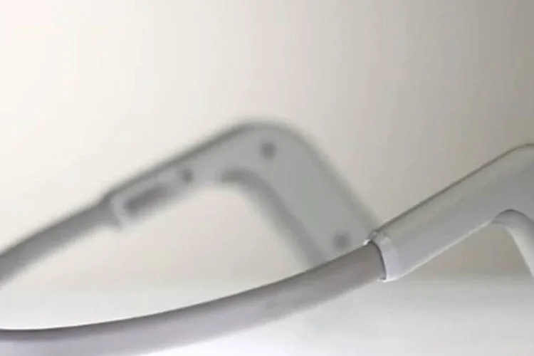 
	O Muse tem sensores na parte frontal e nas extremidades, que s&atilde;o respons&aacute;veis por captar as ondas cerebrais e gerar dados para um smartphone ou tablet
 (Reprodução)