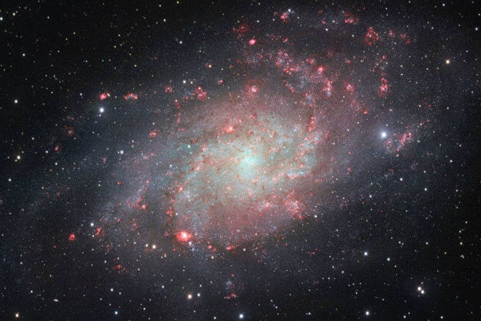 Observatório capta imagem mais clara da galáxia Messier 33