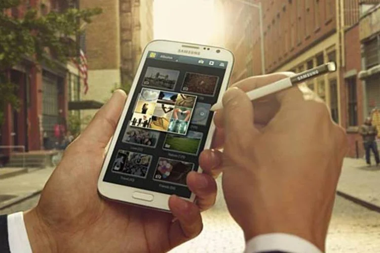 
	Samsung Galaxy Note II: de acordo com autoridades de Taiwan, empresa pagava por cr&iacute;ticas positivas sobre seus produtos
 (Divulgação)