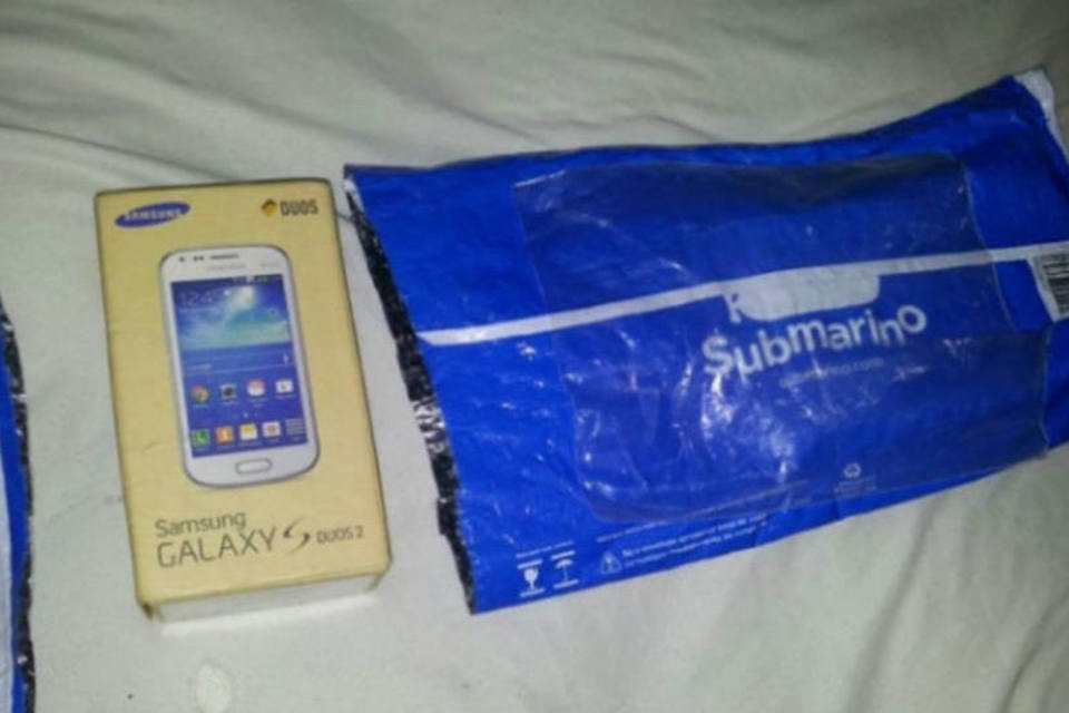 Internauta compra iPhone 6 Plus e recebe Galaxy S Duos