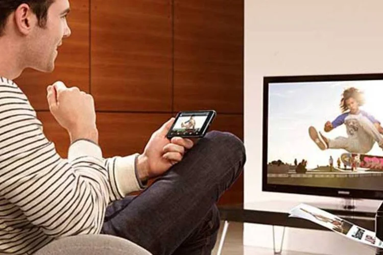 Smartphones ocupam a segunda posição entre os dispositivos mais utilizados para assistir TV móvel (Divulgação)