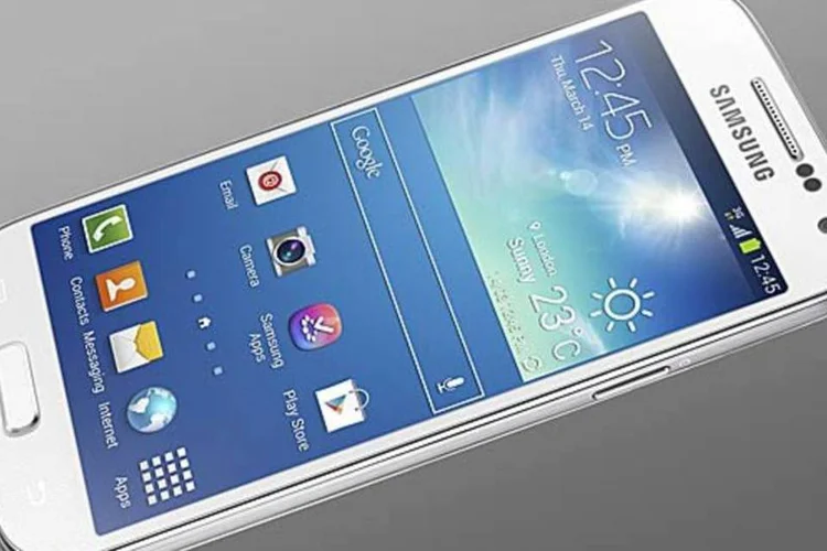 Smartphone Galaxy S4 mini, da Samsung (Divulgação)