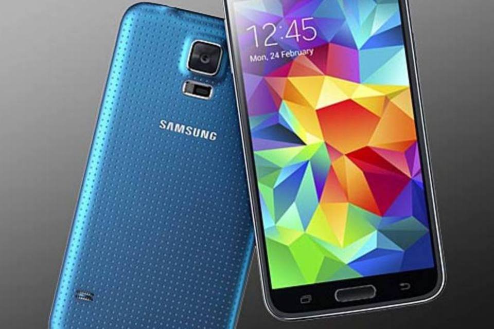 Samsung lança Galaxy S5 com chip mais rápido