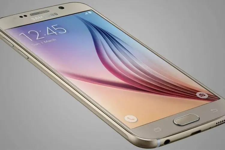 
	Smartphone Galaxy S6, da Samsung: a Samsung alcan&ccedil;ou a marca de 83 milh&otilde;es de smartphones vendidos no primeiro trimestre de 2015
 (Divulgação / Samsung)