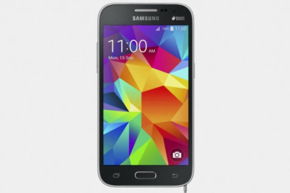 Samsung lança smartphone com 4G e TV digital por R$ 779