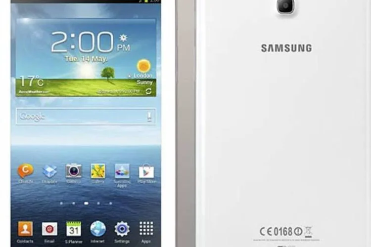 O Galaxy Tab 3 é mais fino, mais leve e mais estreito que seu antecessor (Divulgação)