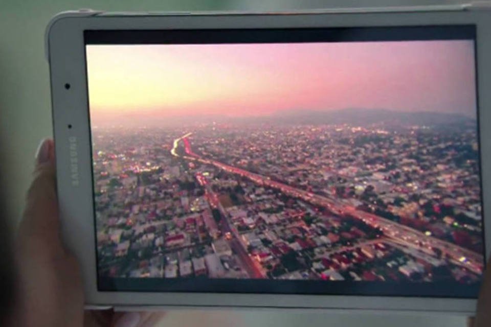 Samsung bate no iPad, Kindle e Surface em um mesmo comercial
