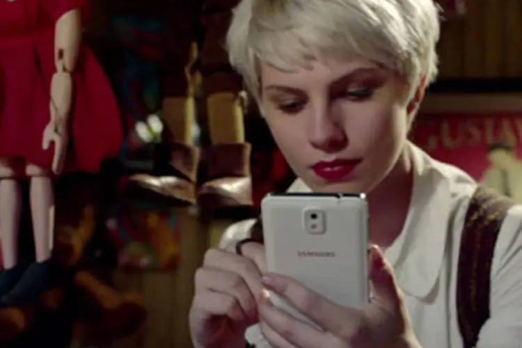 Comercial do Galaxy Note 3: vídeo, batizado de "Dreams", mostra uma jovem que, com a ajuda do Note, resolve dar um "up" no negócio do pai e atrair clientes (.)