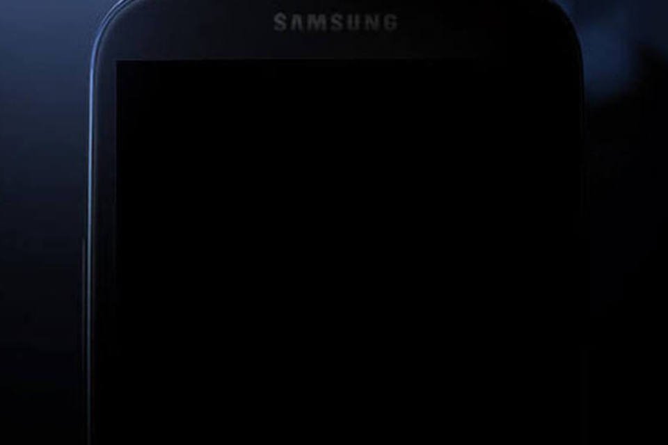 Galaxy S IV aparece em imagem oficial da Samsung