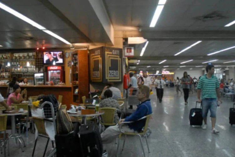 
	Aeroporto do Gale&atilde;o: TCU recomendou que governo aprimore os estudos nos pr&oacute;ximos leil&otilde;es de aeroportos no que diz respeito &agrave; comprova&ccedil;&atilde;o da qualifica&ccedil;&atilde;o t&eacute;cnica do operador
 (Tânia Rego/ABr)