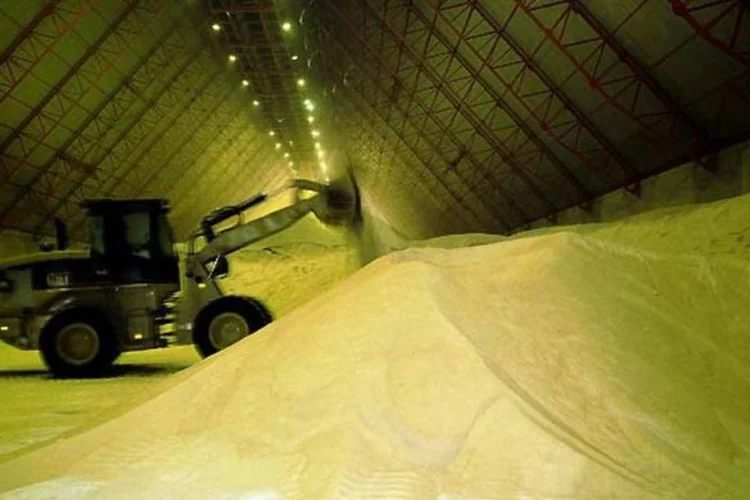 Copersucar vai investir R$ 300 milhões nos próximos dois anos para duplicar capacidade de carregamento de açúcar no Porto de Santos (DIVULGACAO)