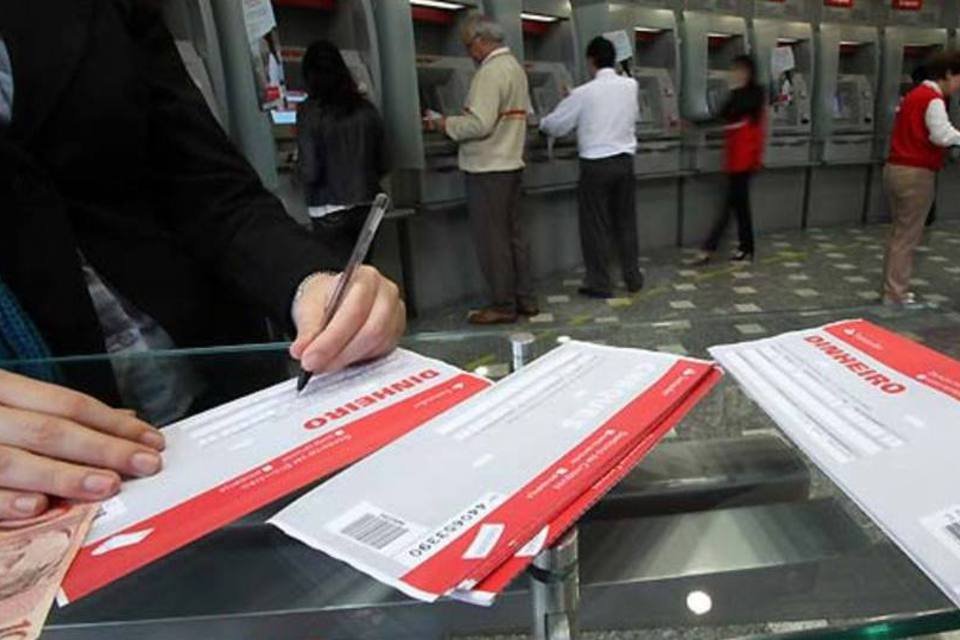 Despesas com provisão do Santander caem 17,2%