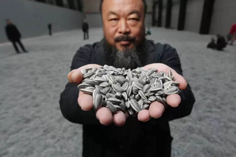 Weiwei, de 54 anos, foi detido ilegalmente por 81 dias em abril sem qualquer acusação (Peter Macdiarmid/Getty Images)