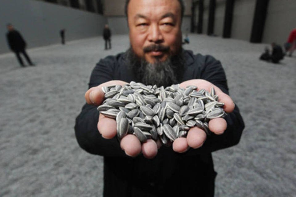 Campanha para pagar multa de Ai Weiwei supera US$ 1 milhão