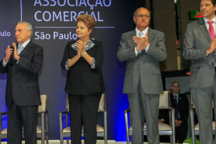 Michel Temer, Dilma Rousseff, Geraldo Alckmin e Fernando Haddad durante a posse da diretoria da Federação das Associações Comerciais do Estado de São Paulo (Facesp) (Roberto Stuckert Filho/PR)
