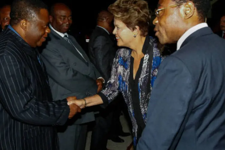 A presidente Dilma Rousseff chega a Malabo para participar da III Cúpula América do Sul - África (Roberto Stuckert Filho/PR)