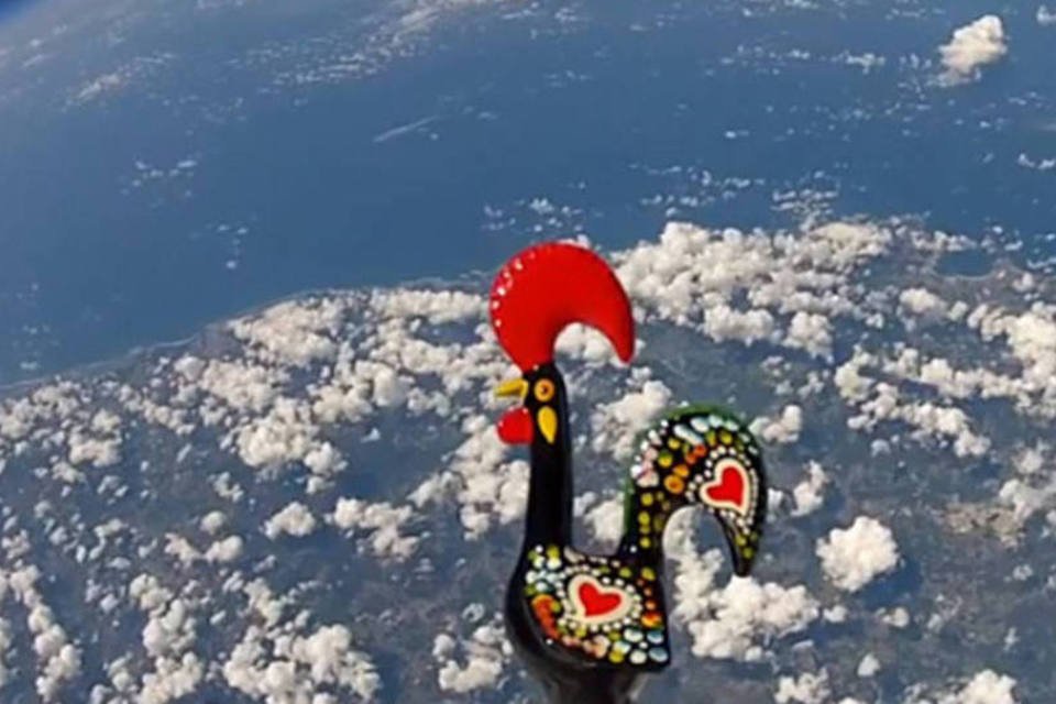 Câmera registra viagem de Galo de Barcelos ao espaço