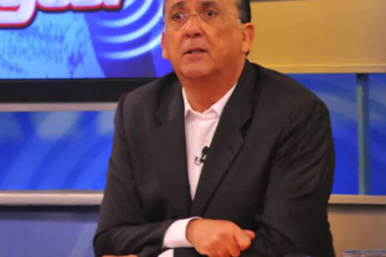 Locutor esportivo da TV Globo é alvo da curiosidade ao redor do mundo