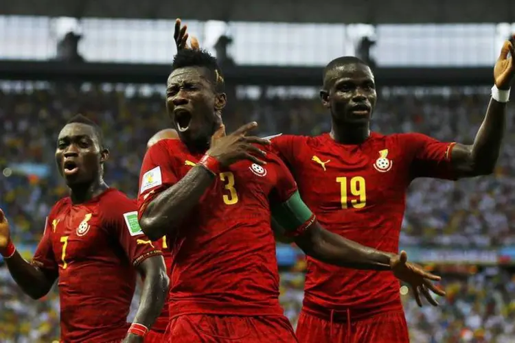 Jogadores de Gana comemoram gol em partida contra a Alemanha pela Copa (Marcelo del Pozo/Reuters/Reuters)