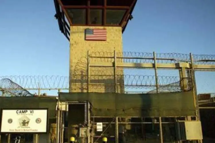 Foto mostra o "Camp Six" na baía de Guantanamo, em Cuba, em 19 de fevereiro de 2012 (©afp.com / Jim Watson)