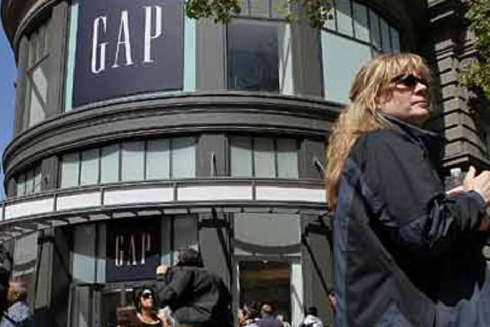 GAP começa a vender roupas pela internet a brasileiros