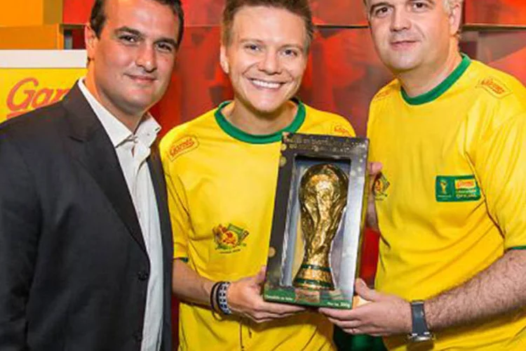 Troféu de chocolate da Garoto: marca anunciou também a promoção “Você na Copa Garoto”, que sorteará 2.400 ingressos para jogos da competição em todas as cidades sede (Divulgação/Garoto)