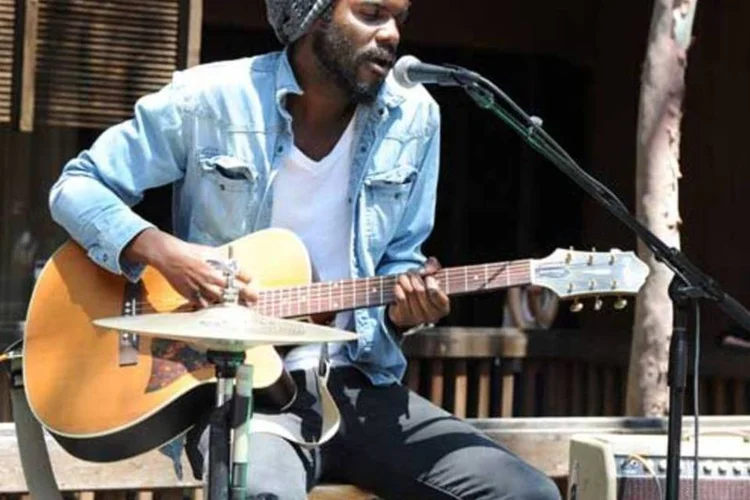 Jovem músico texano é esperança de continuidade do blues (Divulgação)