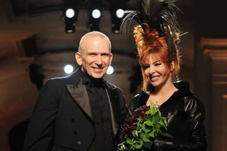 Jean-Paul Gaultier e Mylene Farme: cisne negro foi inspiração para desfile (Pascal Le Segretain/Getty Images)