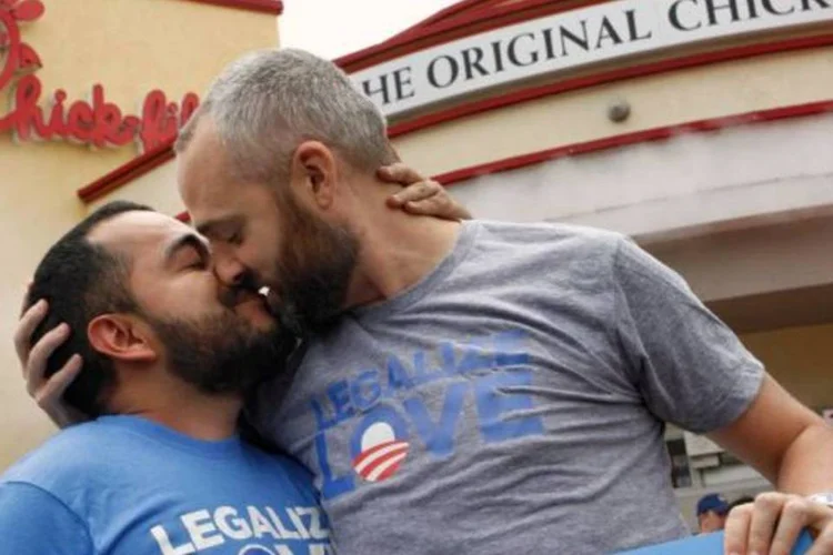 
	Gays: lei do Arkansas requer agora a assinatura do governador do estado
 (Jonathan Alcorn/Reuters)