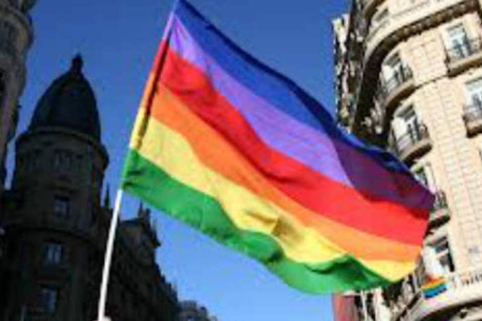 
	Parada gay: casamento homossexual foi aprovado em Portugal no ano de 2010 com uma proposta do PS, a qual foi rejeitada pelos partidos conservadores e apoiada pela esquerda
 (GettyImage)