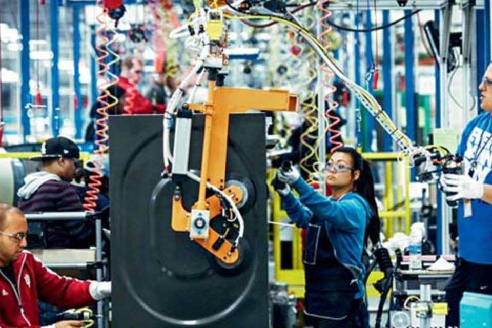 GE tem prejuízo de US$ 13,6 bilhões no 1º trimestre de 2015