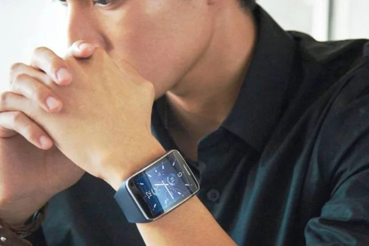 
	Gear S: o rel&oacute;gio inteligente da Samsung ter&aacute; tela curva de 2 polegadas
 (Divulgação/Samsung)