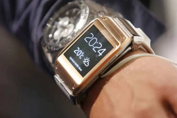 
	Galaxy Gear: para reverter o cen&aacute;rio, a Samsung afirmou que ir&aacute; ampliar a compatibilidade do Galaxy Gear
 (Reuters)