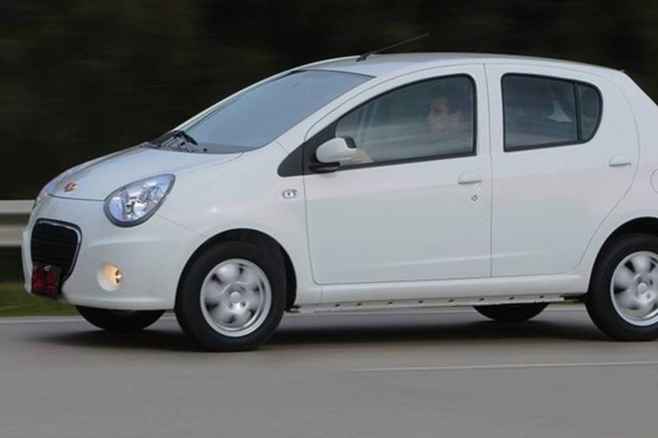 Geely lança seu pequenino GC2 com visual de panda