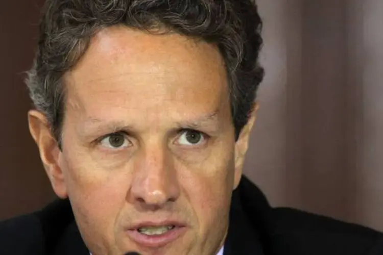 Geithner: ""Todo americano comprometido com a vida pública deve reconhecer que causamos um enorme dano a nossa reputação mundial" (Alex Wong/Getty Images)